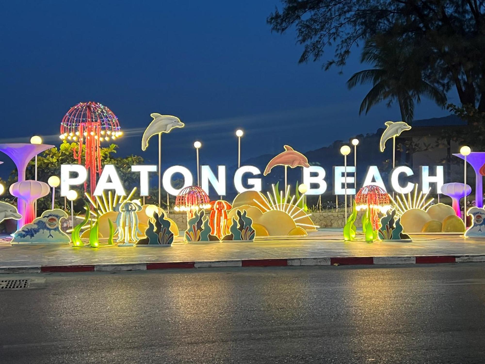 Private Modern Apartments By Patong Vacation Rentals Located In The Heart Of Patong, Walking Distance To The Beach, Kitchen, Private Bathroom, Seating Area, 65" Smart Tv With Free Wifi Ngoại thất bức ảnh